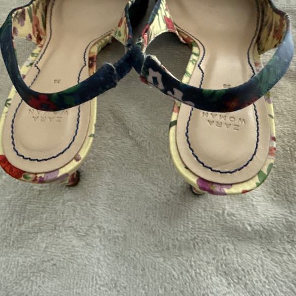 Zara Blue/Yellow Multi Mixed Floral Pointed Toe Heels 7M NEW WITHOUT TAGS OTHER - Picture 10 of 10